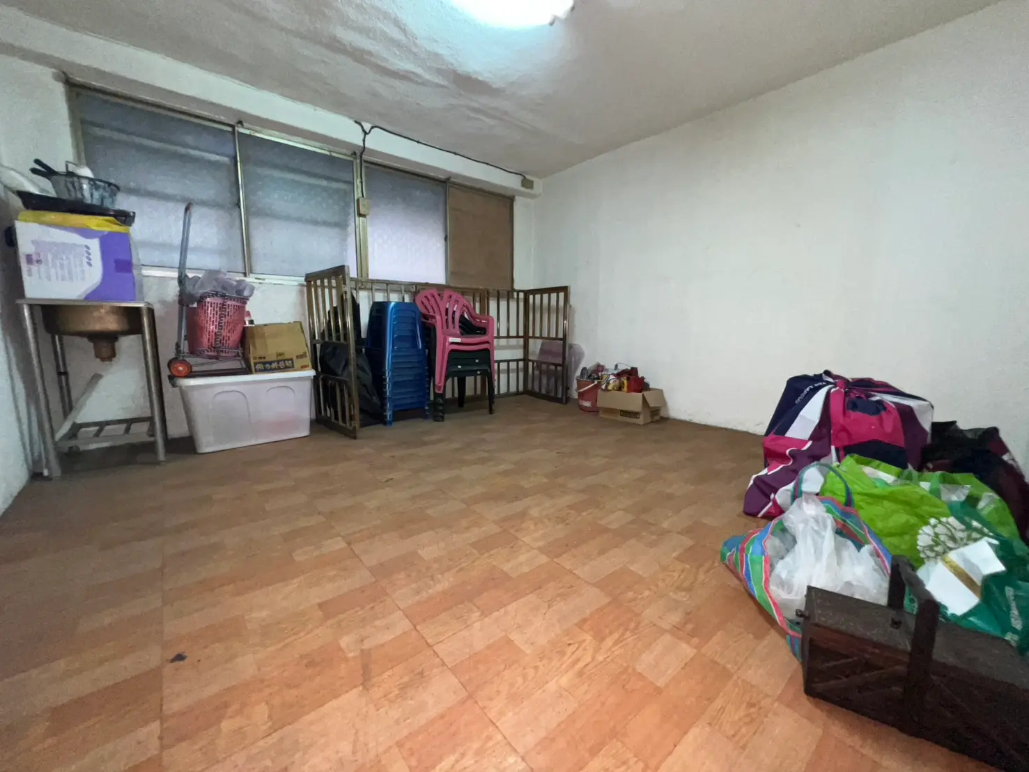 3 bedrooms townhouse for sale in Sanmin District, Kaohsiung City | NT$ 6 580 000 | 19 ping slide 4