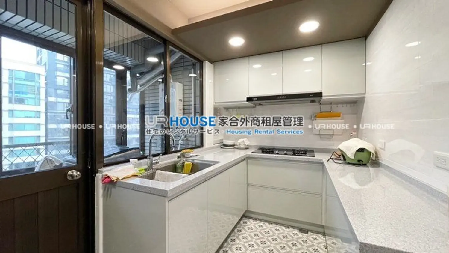 2 bedrooms apartment for rent TWD 65 000 - 28 ping - Zhongzheng District,Taipei City slide 3