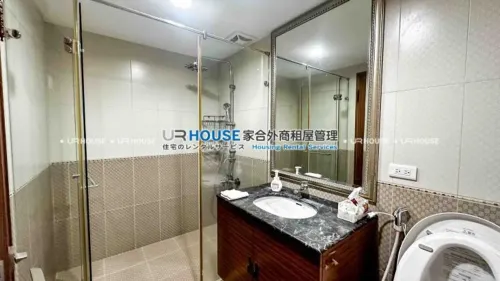 Apartment for rent TWD 58 000 -  - 4 bedrooms