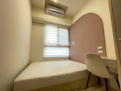 Apartment for rent TWD 32 800 - Section 2, Yonghua Road - 2 bedrooms
