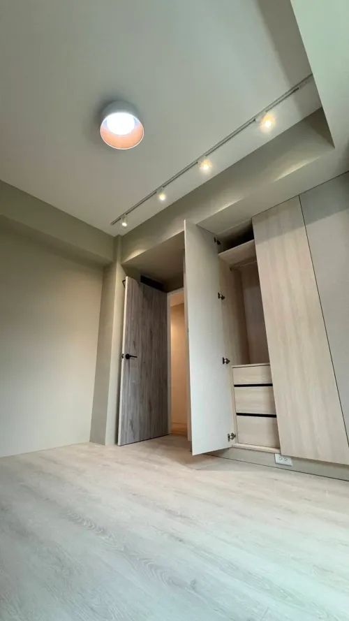 Apartment for rent TWD 115 000 - Lane 405, Section 6, Zhongshan N Rd - 4 bedrooms