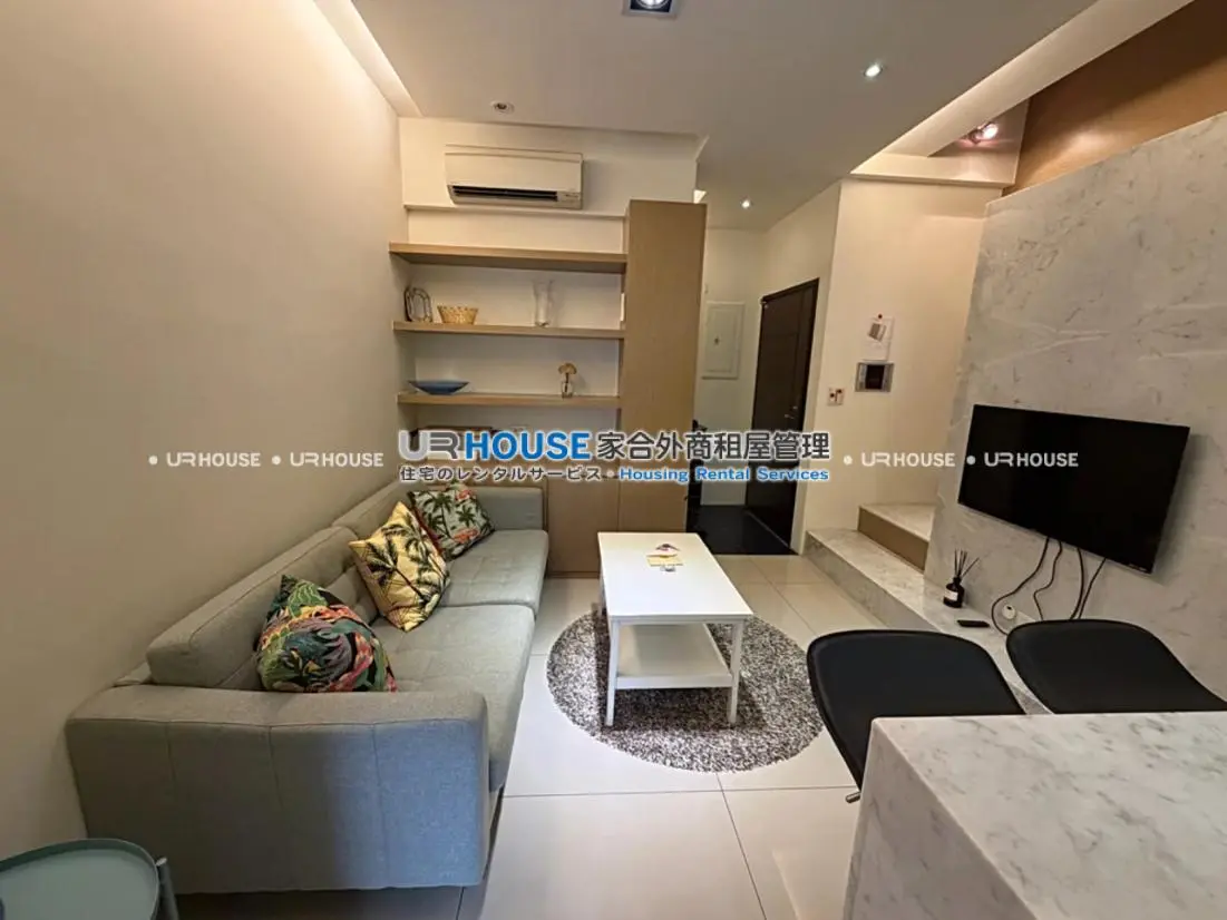 2 bedrooms apartment for rent in Daan District, Taipei City | NT$ 56 000 | 15 ping slide 1