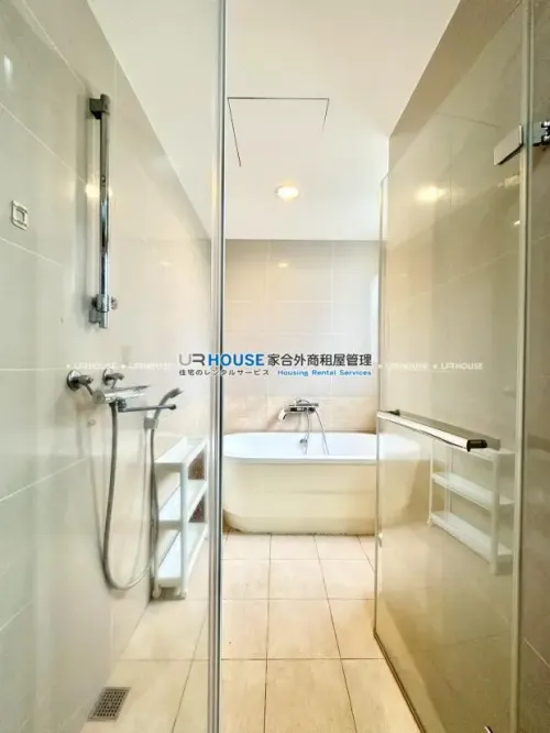 3 bedrooms apartment for rent in Shilin District, Taipei City | NT$ 100 000 | 44 ping slide 12
