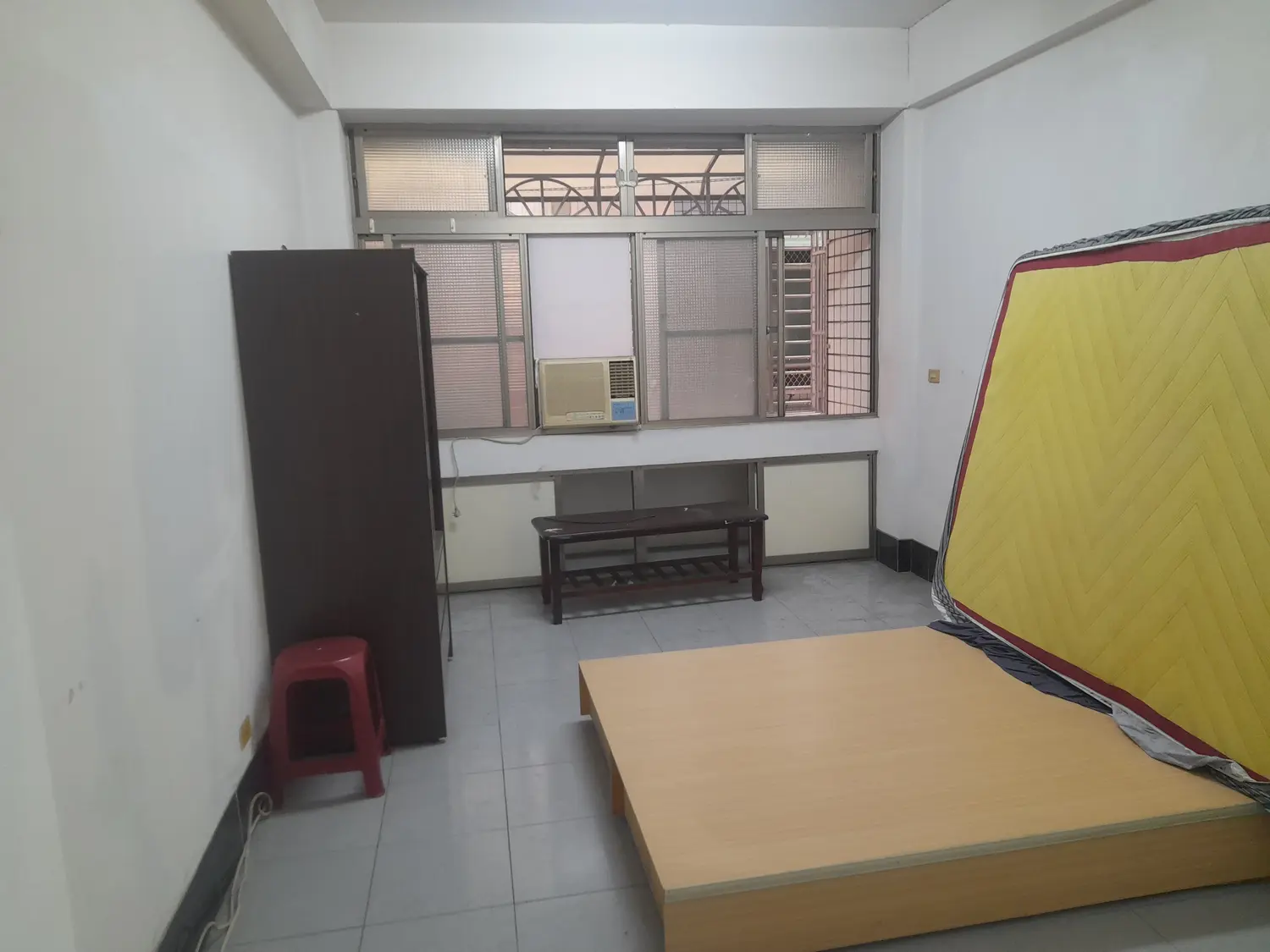Private room for rent TWD 3 500 - 6 ping - Lingya District,Kaohsiung City slide 4