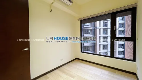 Apartment for rent TWD 34 500 - Lane 191, Section 1, Wenhua 3rd Road - 3 bedrooms