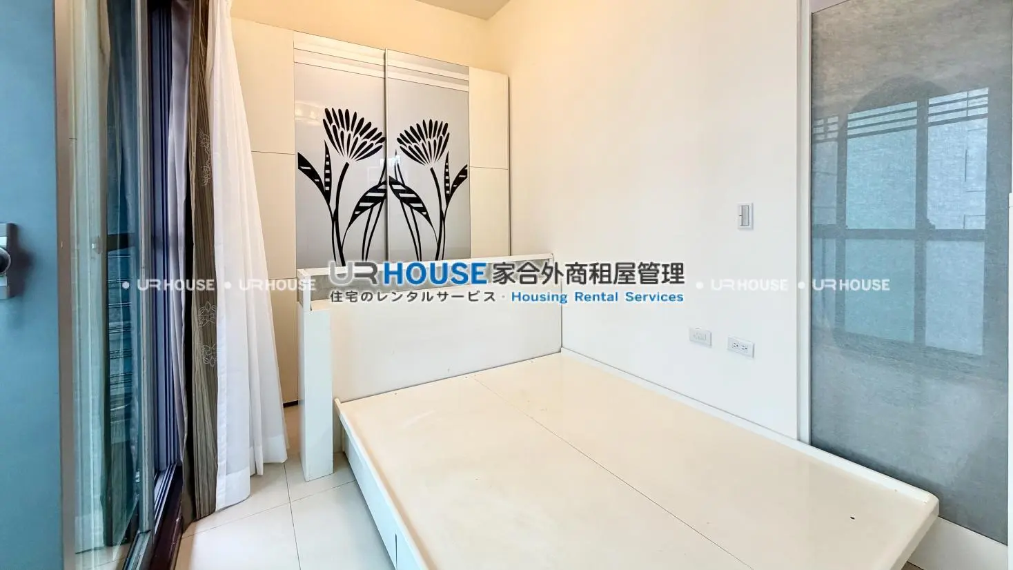 Studio apartment for rent in Zhongshan District, Taipei City | TWD 31 000 | 11 ping slide 1