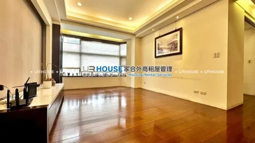 Apartment for rent TWD 80 000 -  - 4 bedrooms