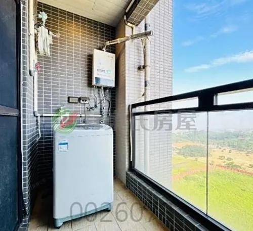 2 bedrooms apartment for rent in Tamsui District, New Taipei City | NT$ 23 500 | 16 ping slide 5