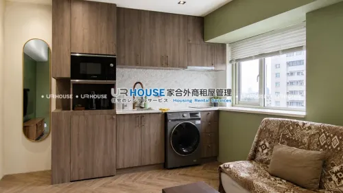 1 room apartment for rent in Zhongshan District, Taipei City | NT$ 42 000 | 10 ping slide 1
