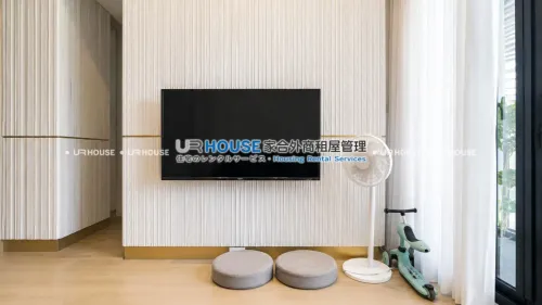 2 bedrooms apartment for rent in Datong District, Taipei City | NT$ 50 000 | 15 ping slide 3
