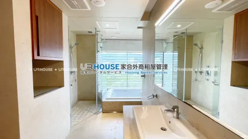 Apartment for rent TWD 250 000 -  - 4 bedrooms