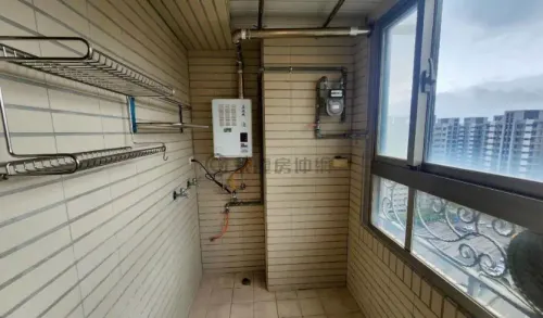 2 bedrooms apartment for sale in Tamsui District, New Taipei City | NT$ 11 800 000 | 15 ping slide 8