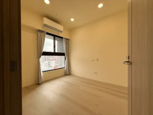 2 bedrooms apartment for rent in Sanchong District, New Taipei City | NT$ 35 800 | 24 ping slide 2