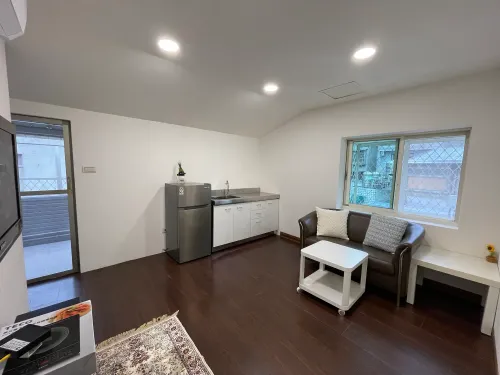 Apartment for rent TWD 27 000 - Lane 11, Kinmen Street - 1 room
