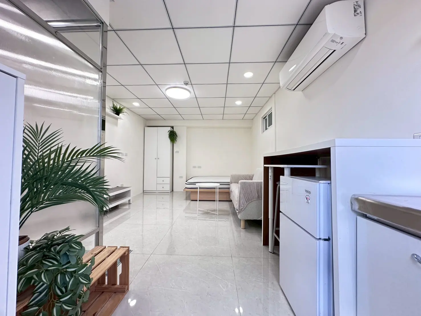 1 room apartment for rent in Daan District, Taipei City | NT$ 28 000 | 12 ping slide 3