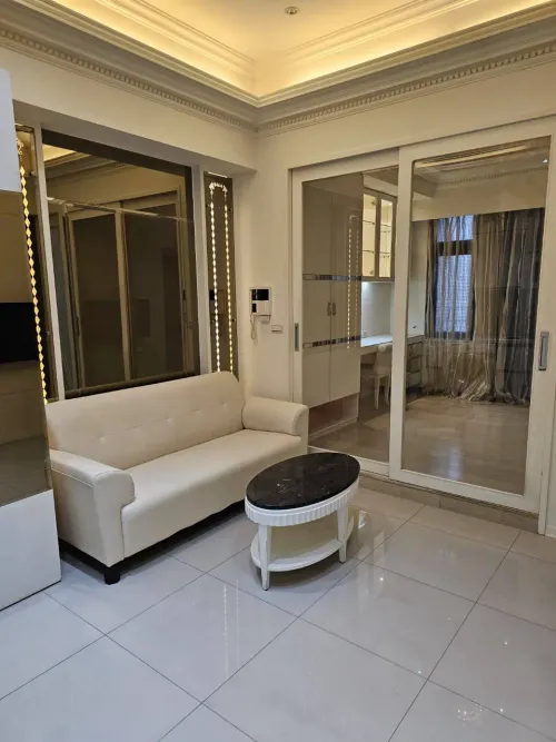 2 bedrooms apartment for rent in Zhongshan District, Taipei City | NT$ 50 000 | 12 ping slide 4