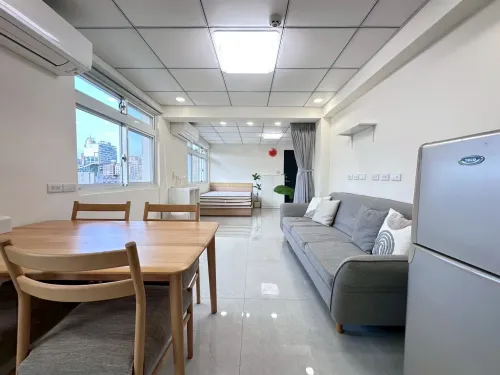 Room for rent in Taipei City, Daan District | NT$ 38 800 | 12 ping slide 4