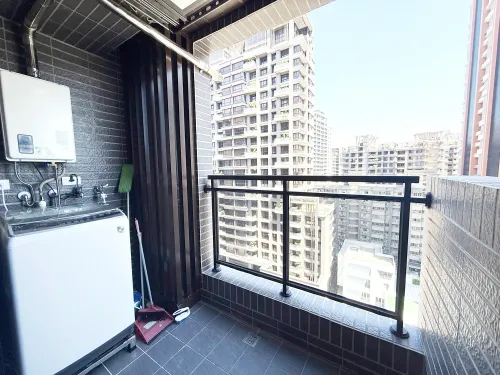 2 bedrooms apartment for rent in Linkou District, New Taipei City | NT$ 35 000 | 15 ping slide 3