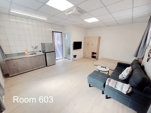 分租套房、雅房 出租 TWD 17 500 - 五工三路78巷 - 3 房