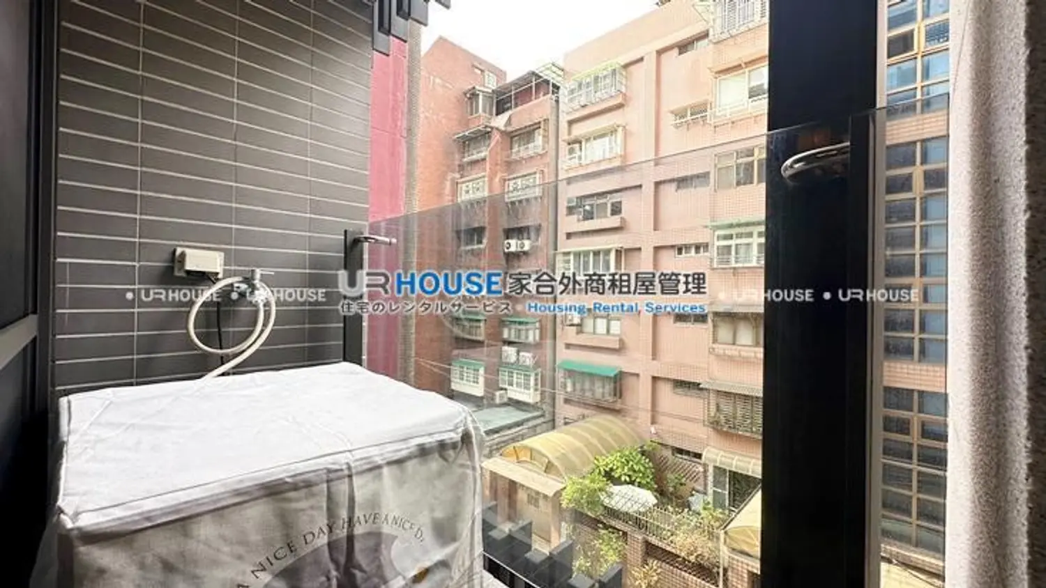 Studio apartment for rent TWD 35 000 - 14 ping - Taipei City,Zhongzheng District slide 5