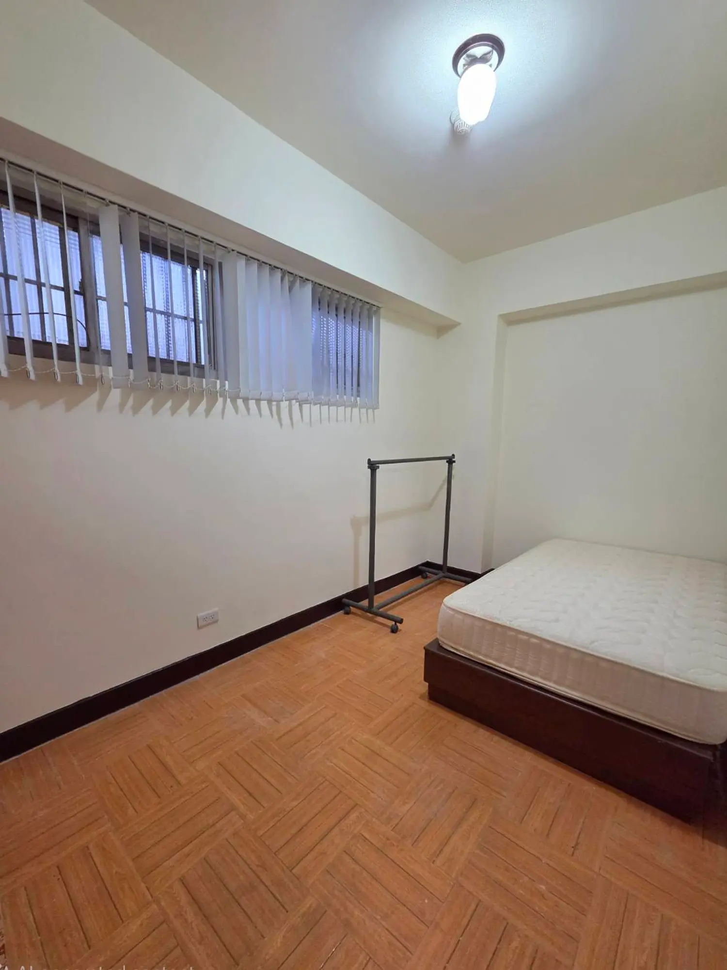 2 bedrooms apartment for rent TWD 33 000 - 25 ping - Shilin District,Taipei City slide 8