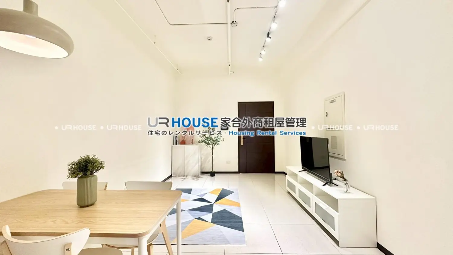 1 room apartment for rent TWD 46 000 - 14 ping - Datong District,Taipei City slide 1
