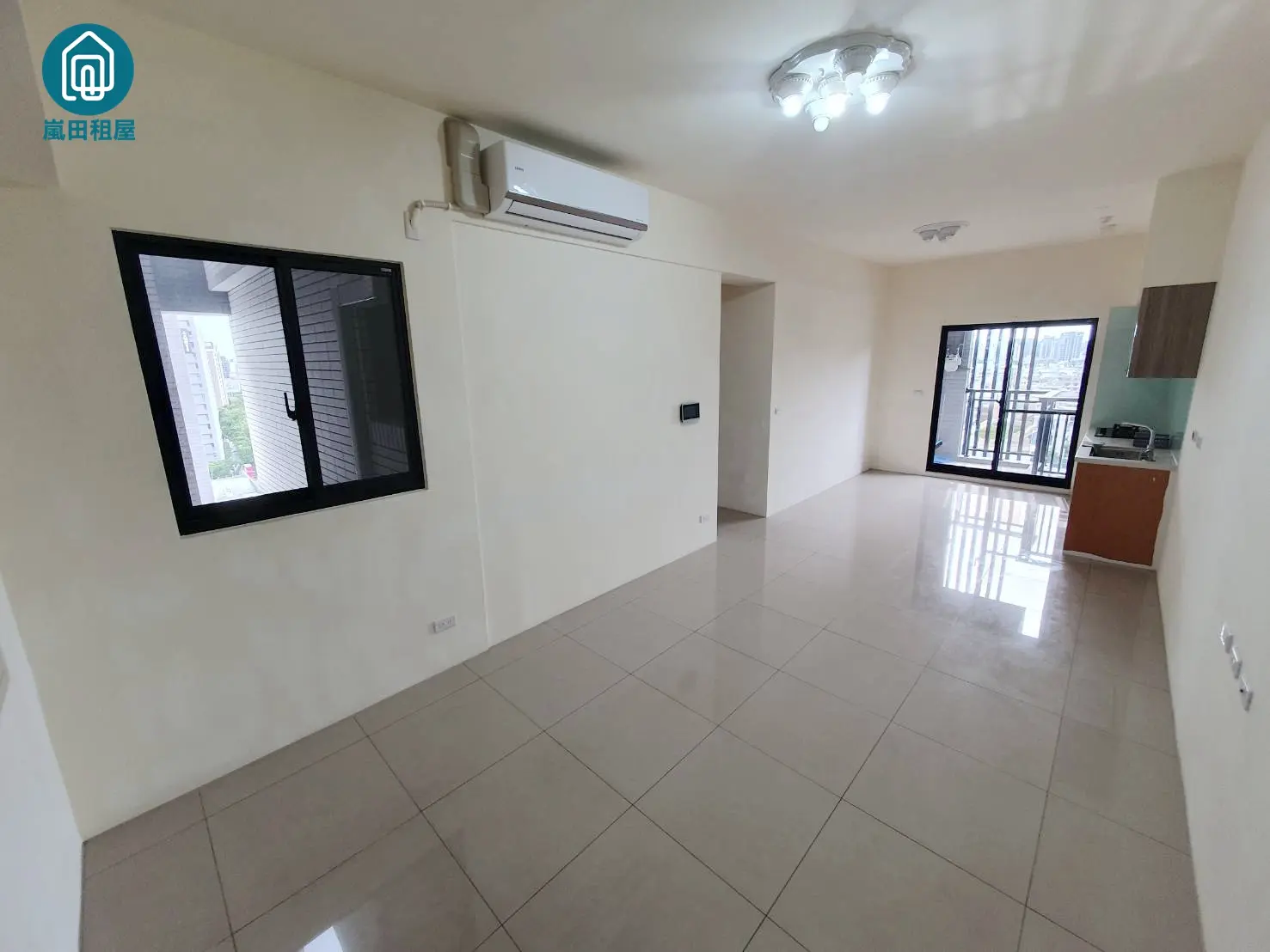 3 房 太平區, 台中市公寓出租 | TWD 29 000 | 22 坪 slide 0