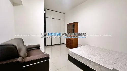 Apartment for rent TWD 80 000 -  - 3 bedrooms