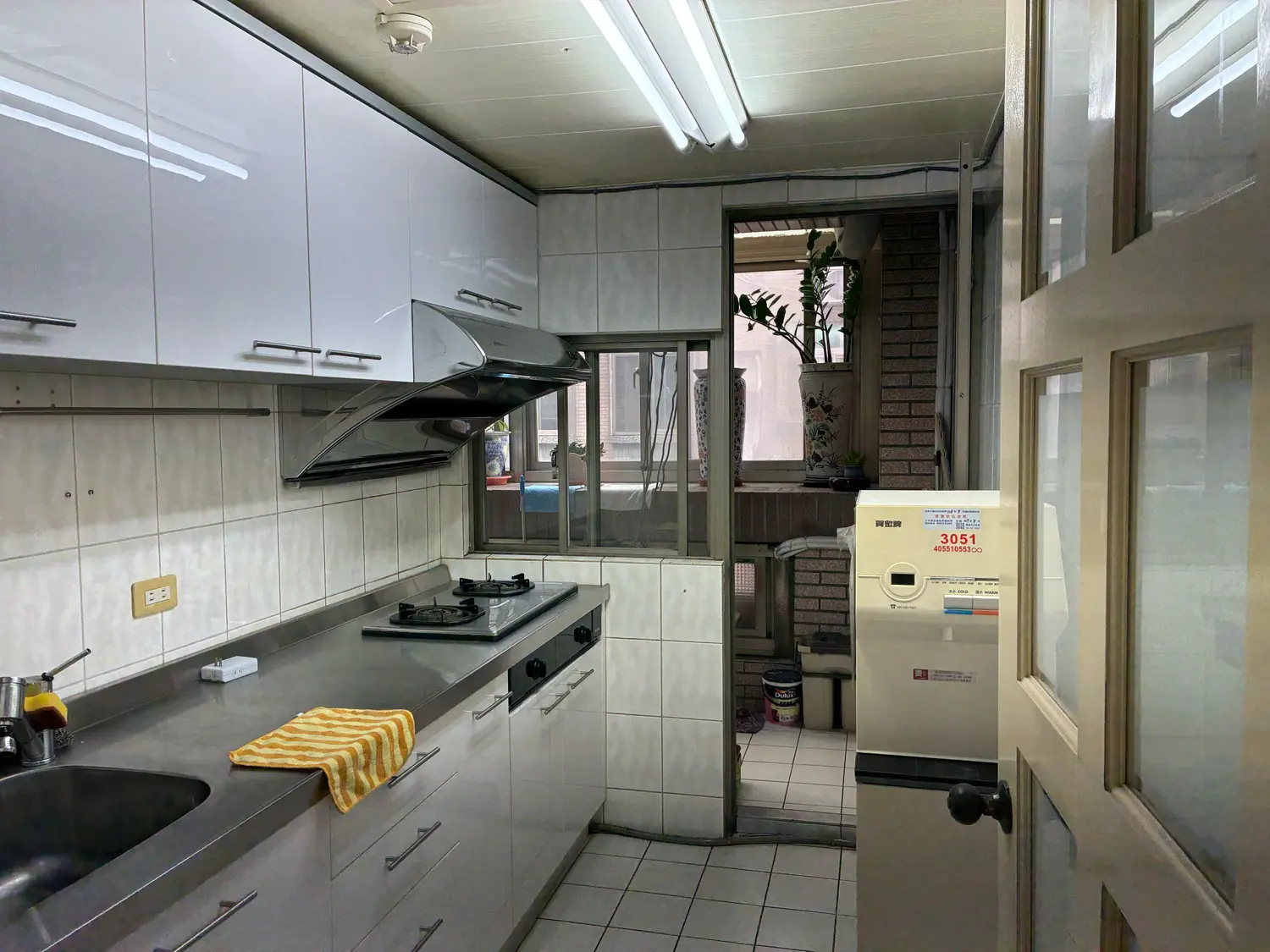 4 bedrooms apartment for rent in Zhubei City, Hsinchu County | TWD 35 000 | 33 ping slide 1