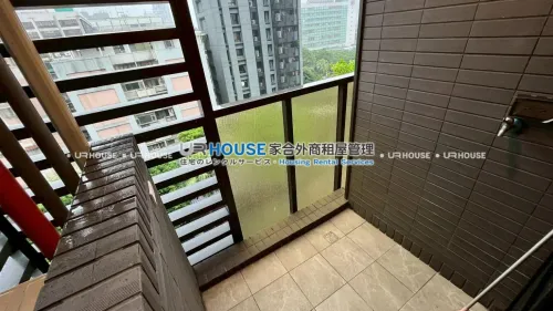 Studio apartment for rent in Daan District, Taipei City | NT$ 38 000 | 7 ping slide 5