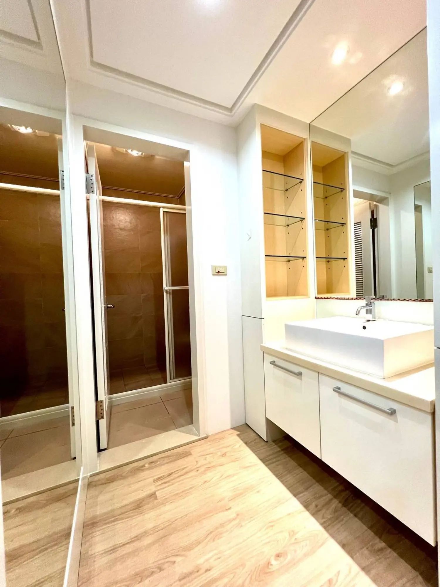 2 bedrooms apartment for rent TWD 50 000 - 19 ping - Shilin District,Taipei City slide 3