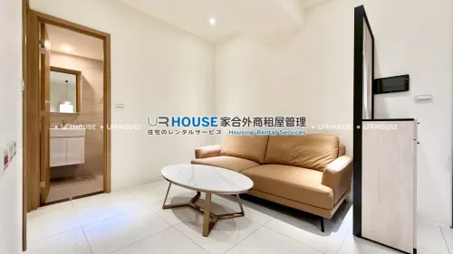 2 bedrooms apartment for rent in Wanhua District, Taipei City | NT$ 50 000 | 13 ping slide 1