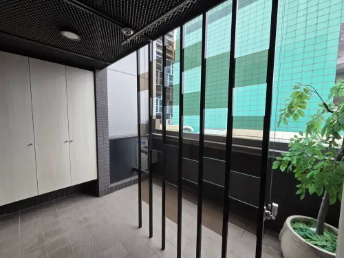 Apartment for rent TWD 100 000 - Section 1, Fuxing S Rd - 2 bedrooms