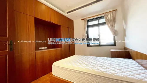 Apartment for rent TWD 250 000 -  - 4 bedrooms