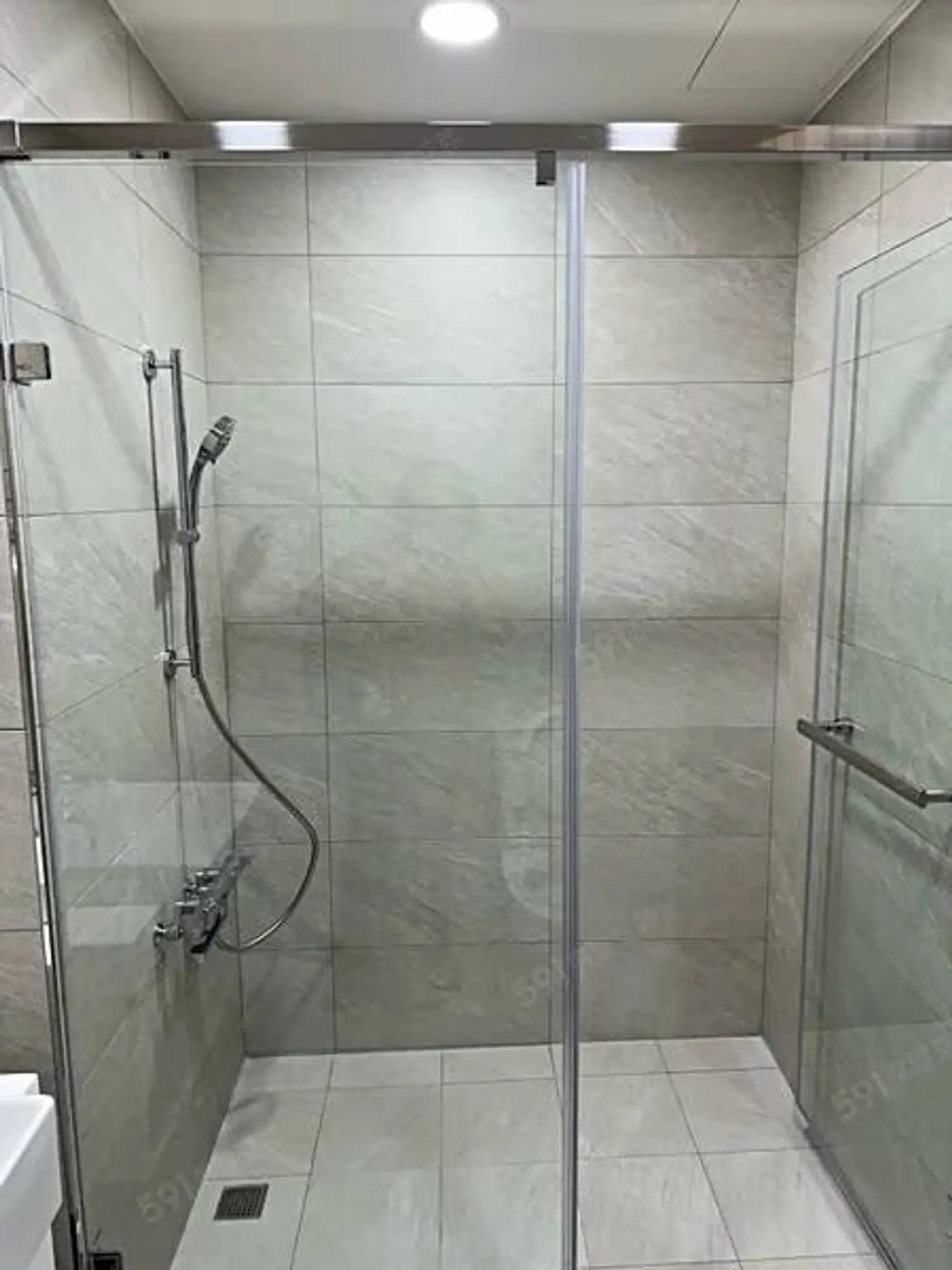 2 bedrooms apartment for rent TWD 51 000 - 29 ping - Datong District,Taipei City slide 4