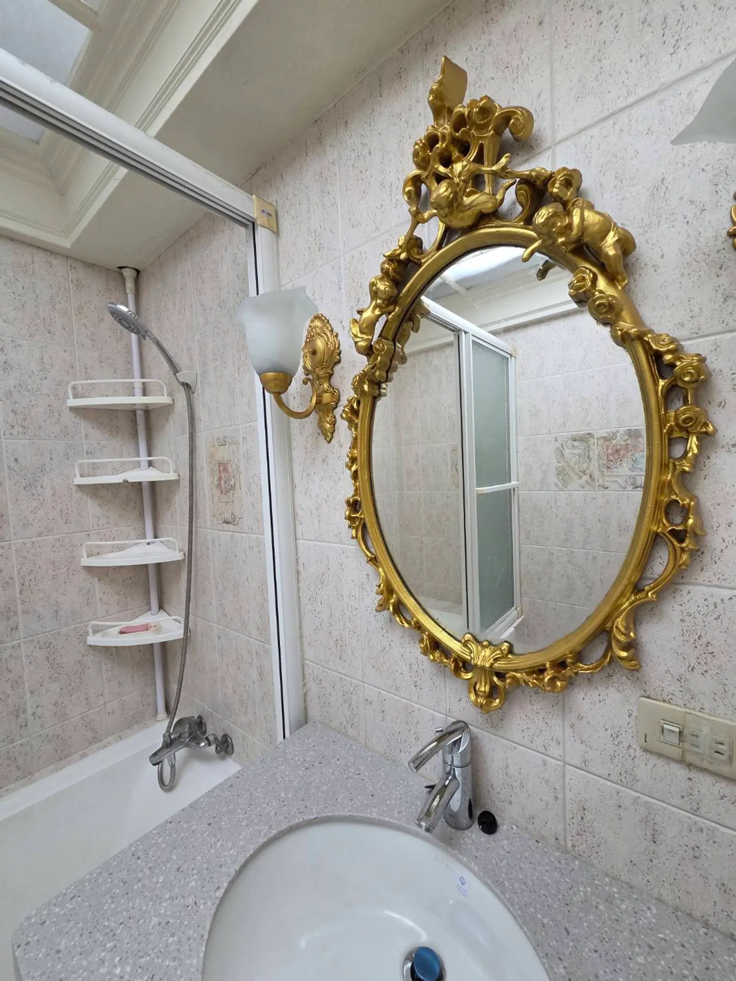 5 bedrooms apartment for rent TWD 68 800 - 90 ping - Shilin District,Taipei City slide 8