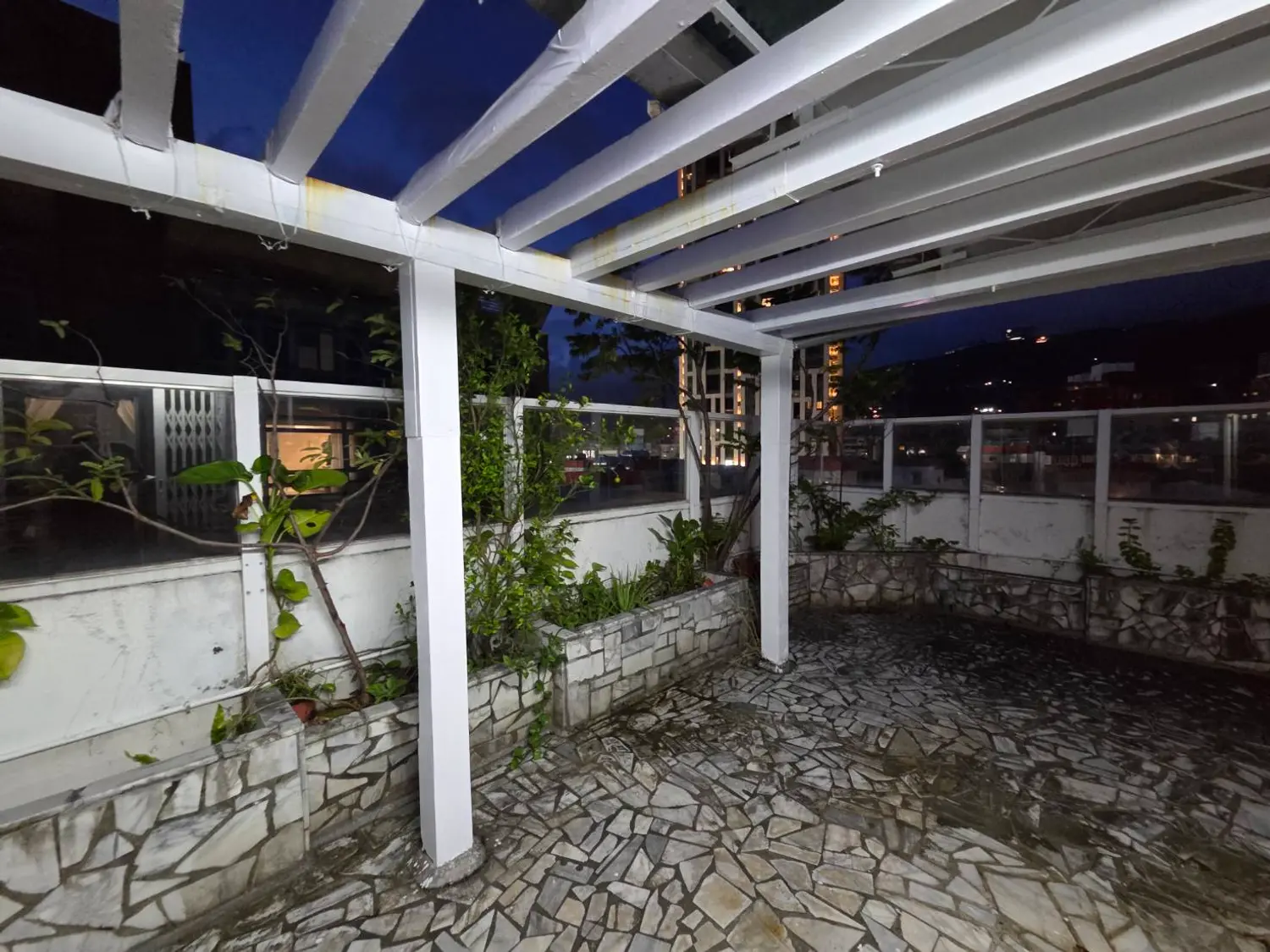 5 bedrooms apartment for rent TWD 68 800 - 90 ping - Shilin District,Taipei City slide 15