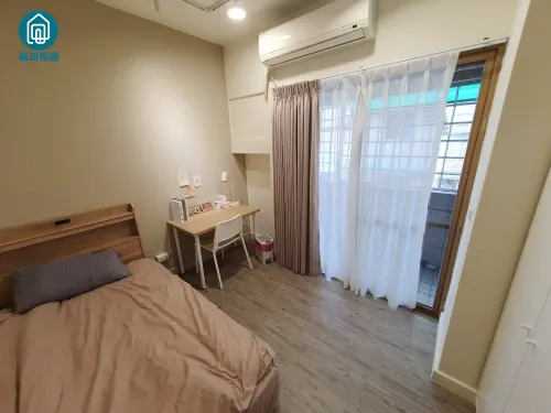 Private room for rent TWD 9 800 - Yingshi Road - 4 bedrooms