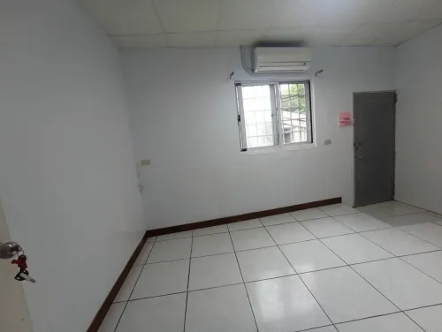 1 room townhouse for rent TWD 14 000 - 23 ping - Hualien City, Hualien County slide 3