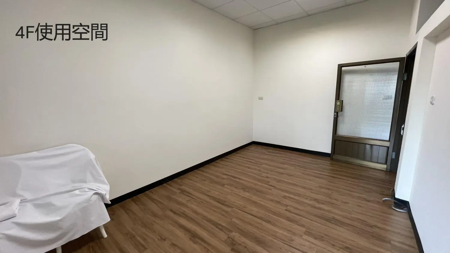 Private room for rent TWD 15 000 - 14 ping - Kaohsiung City, Zuoying District slide 2