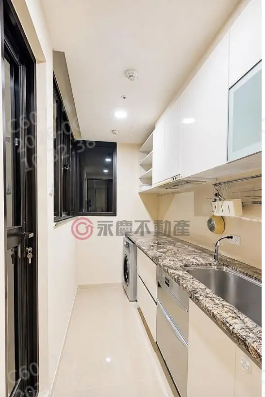 3 bedrooms apartment for rent in Tamsui District, New Taipei City | NT$ 31 000 | 41 ping slide 6
