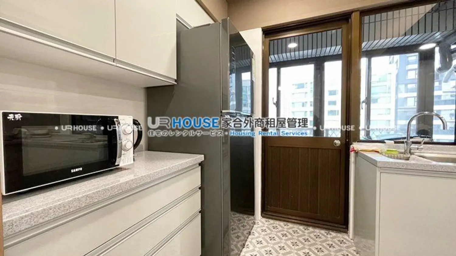 2 bedrooms apartment for rent TWD 65 000 - 28 ping - Zhongzheng District,Taipei City slide 2