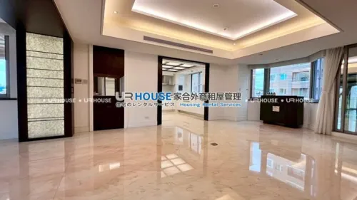 Apartment for rent TWD 320 000 -  - 4 bedrooms