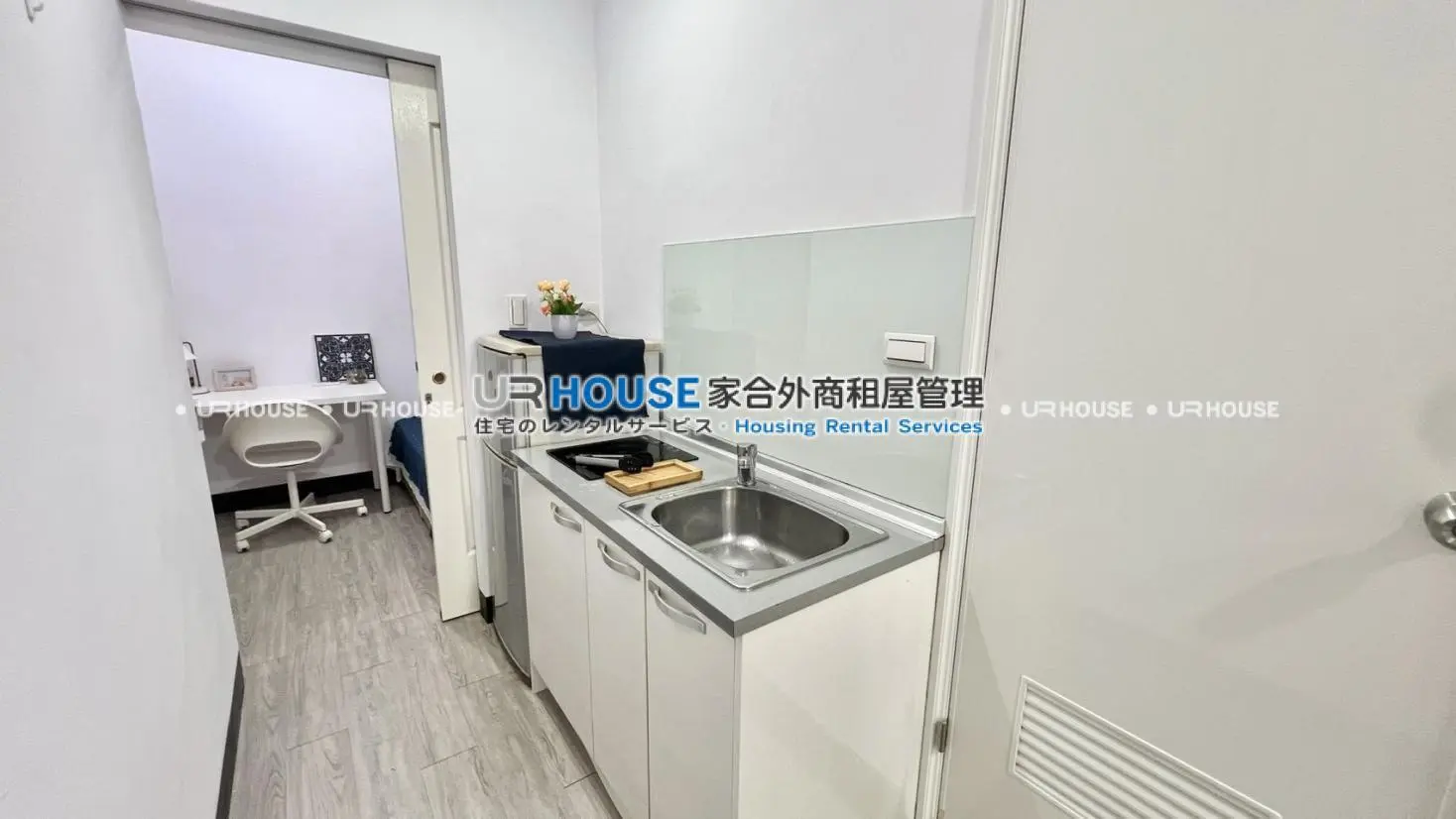 2 bedrooms apartment for rent in Banqiao District, New Taipei City | NT$ 23 300 | 13 ping slide 0