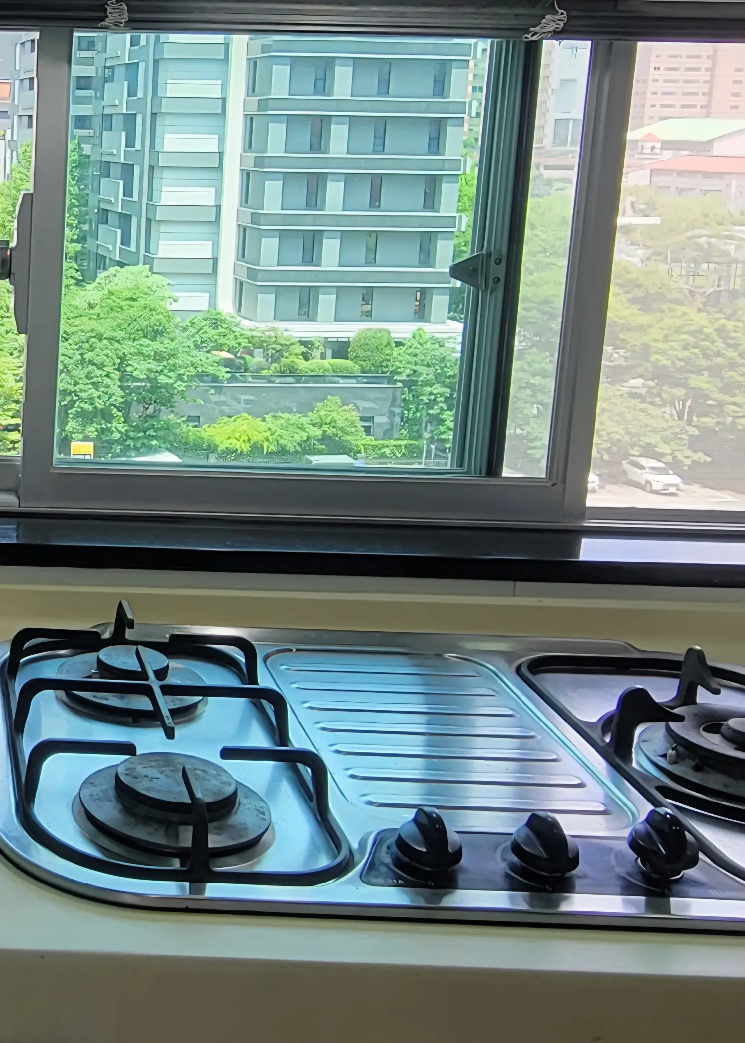 1 房 公寓 出租 TWD 39 500 - 10 坪 - 信義區, 台北市 slide 0