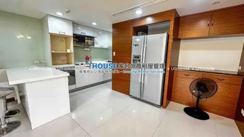 Apartment for rent TWD 58 000 -  - 4 bedrooms