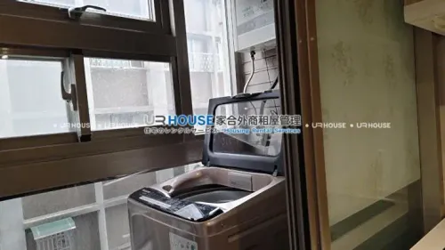 1 room apartment for rent in Songshan District, Taipei City | NT$ 36 000 | 7 ping slide 13