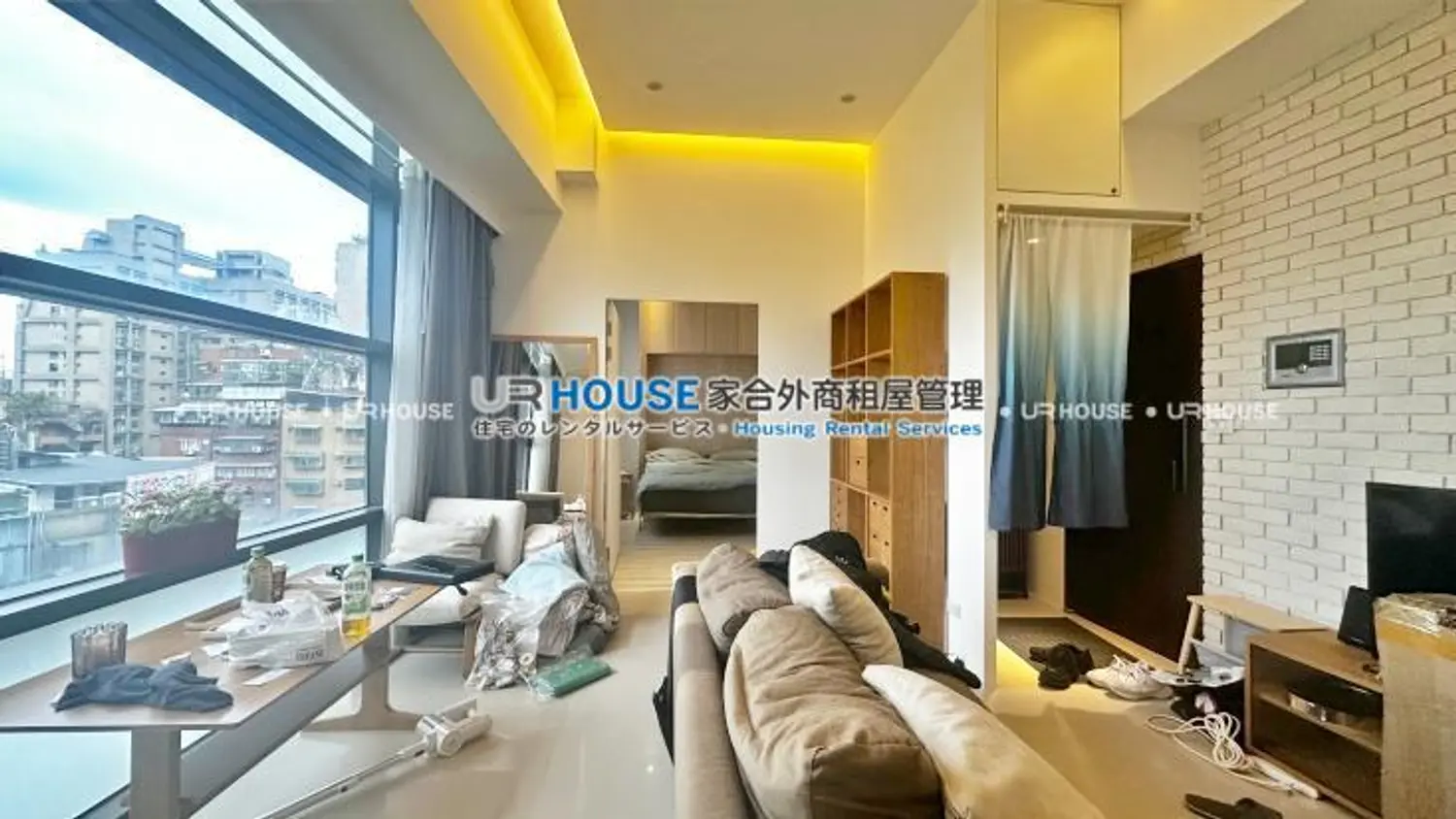 1 room apartment for rent TWD 35 000 - 14 ping - Wanhua District,Taipei City slide 0