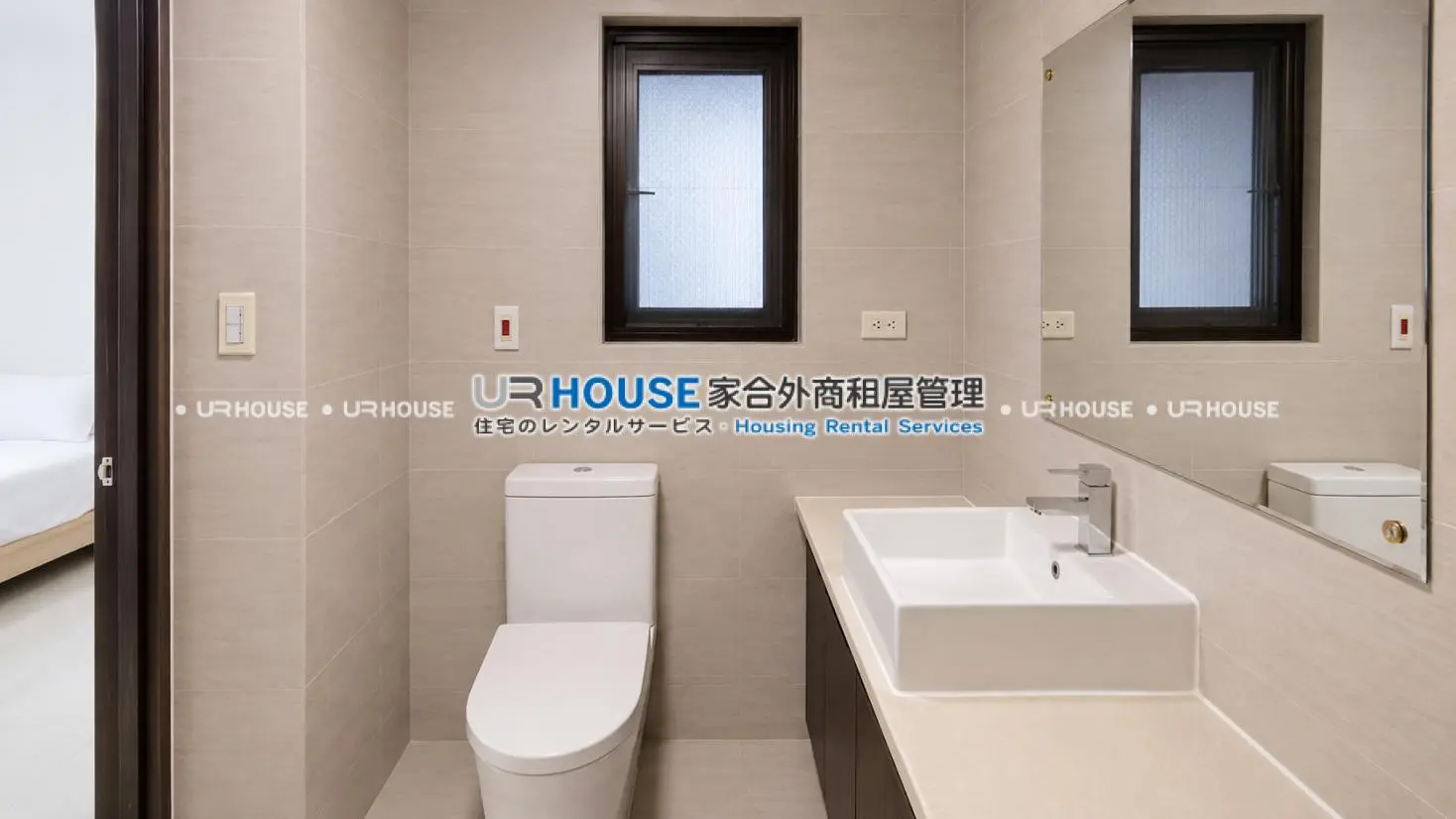Studio apartment for rent in Shilin District, Taipei City | NT$ 33 000 | 8 ping slide 3