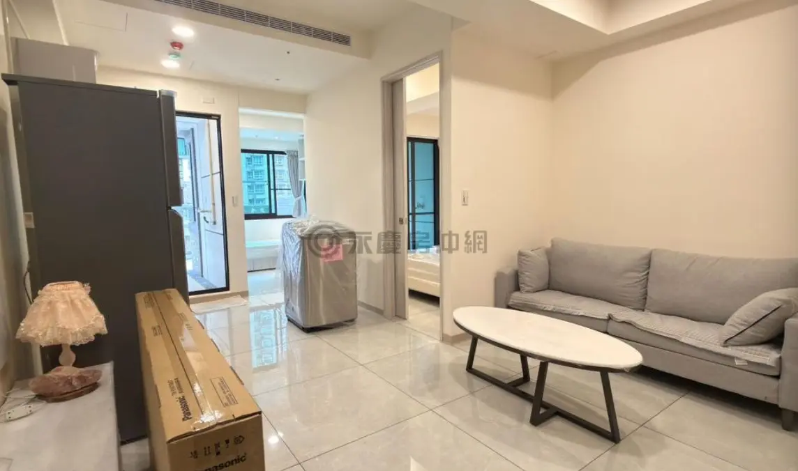 2 房 淡水區, 新北市公寓出售 | NT$ 9 680 000 | 12 坪 slide 1